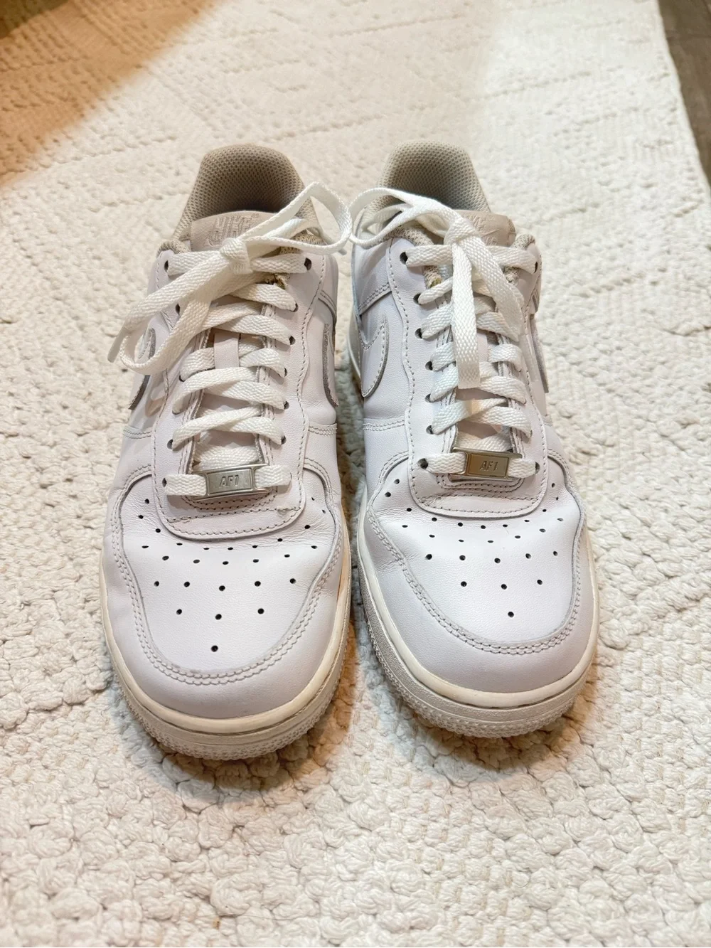 Nike Air Force 1 Women’s White Low-Top Leather Sneakers - Picture 2 of 5